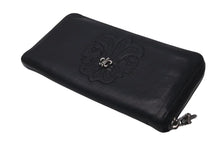 画像をギャラリービューアに読み込む, CHROME HEARTS クロムハーツ 長財布 BSフレア ウォレットダガー ラウンドジップ レザー ブラック シルバー925 美品 中古 4c074300