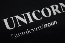 Load image into Gallery viewer, VETEMENTS ヴェトモン UNICORN T Shirt ユニコーン T シャツ リミテッドエディション ブラック UA53TR540B 美品 中古 4c074303