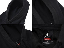 Load image into Gallery viewer, SUPREME x NIKE JORDAN シュプリーム x ナイキ ジョーダン hooded Sweatshirt スウェット ブラック サイズM 美品 中古 4c074308