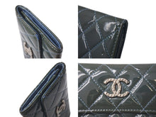 Load image into Gallery viewer, CHANEL シャネル ブリリアント マトラッセ コインケース カードケース ココマーク 14番台 エナメルレザー カーキ 美品 中古 4c074335