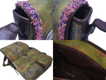 Load image into Gallery viewer, 極美品 CHANEL シャネル エンブロイダリー グラフィティ ショルダーバッグ A92789 ココマーク 20番台 カーキ 中古 4c074344