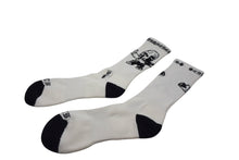 画像をギャラリービューアに読み込む, 新品未使用 CHROME HEARTS クロムハーツ 靴下 マッティボーイ スケルトン ソックス ロゴ刺繍 ホワイト 中古 4c074346