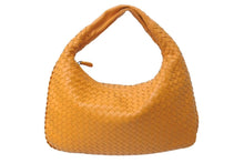 画像をギャラリービューアに読み込む, 新品同様 BOTTEGA VENETA ボッテガ ヴェネタ イントレチャート ホーボーバッグ ワンショルダーバッグ レザー イエロー 中古 4c074399