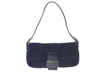 画像をギャラリービューアに読み込む, FENDI フェンディ マンマバケット ワンショルダーバッグ イタリア製 スウェード レザー ネイビー シルバー金具 美品 中古 4c074445