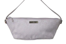 画像をギャラリービューアに読み込む, GUCCI グッチ GG柄 ワンショルダーバッグ ポーチ 07198 イタリア製 キャンバス レザー パープル シルバー金具 美品 中古 4c074448