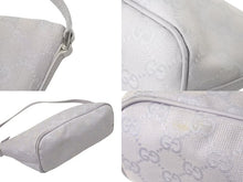 画像をギャラリービューアに読み込む, GUCCI グッチ GG柄 ワンショルダーバッグ ポーチ 07198 イタリア製 キャンバス レザー パープル シルバー金具 美品 中古 4c074448