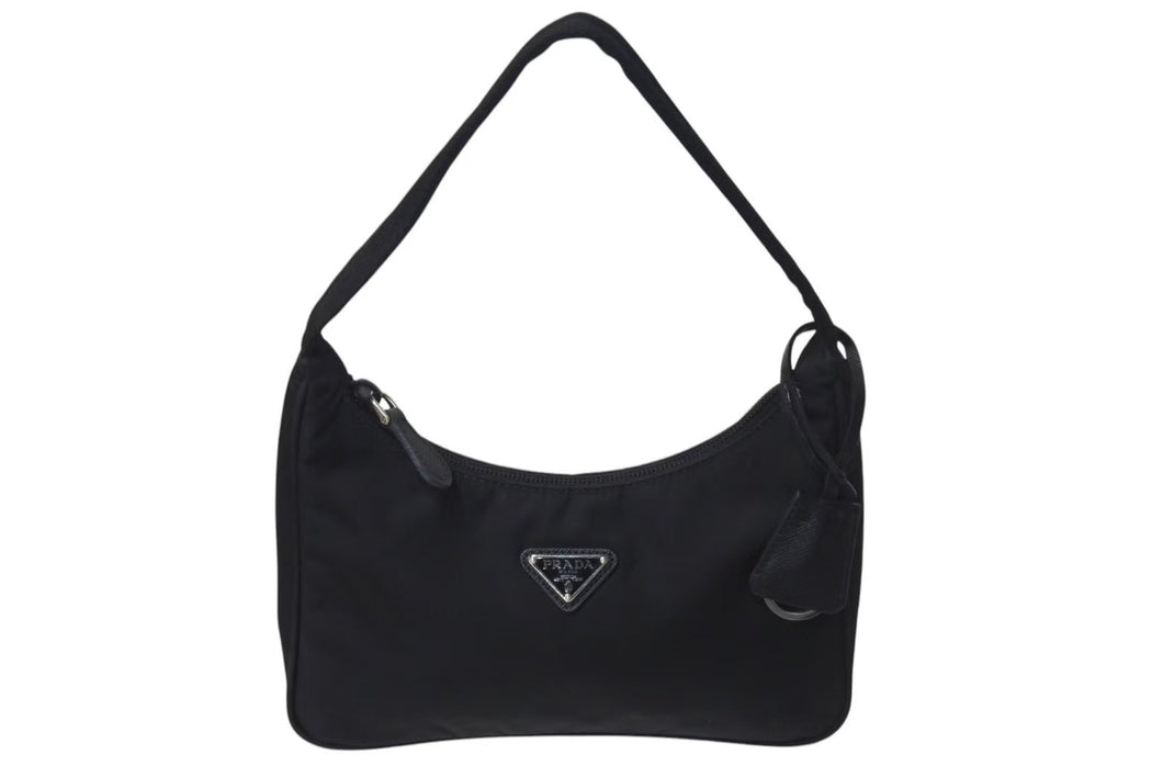 PRADA プラダ Hobo Handbag Triangle Logo ホーボー ハンドバッグ トライアングルロゴ ブラック ナイロン 美品 中古 4c074449