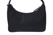 Load image into Gallery viewer, PRADA プラダ Hobo Handbag Triangle Logo ホーボー ハンドバッグ トライアングルロゴ ブラック ナイロン 美品 中古 4c074449