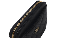 Load image into Gallery viewer, 極美品 CHANEL シャネル マトラッセ コンパクトウォレット コインケース 30番台 キャビアスキン ブラック ゴールド金具 中古 4c074452