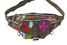 画像をギャラリービューアに読み込む, CHROME HEARTS クロムハーツ SNAT PACK MINI MULTI スナットパックミニ マルチクロスパッチ ボディーバッグ 美品 中古 4c074472