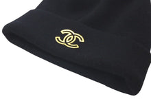 Load image into Gallery viewer, 未使用 CHANEL シャネル Cashmere Knit Beanie カシミヤニットビーニー ココマーク ブラック 0番台 中古 4c074475