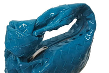 画像をギャラリービューアに読み込む, 極美品 BOTTEGAVENETA ボッテガヴェネタ MiniJodie ミニ ジョディ ハンドルバッグ ハンドバッグ パテント ブルー 中古 4c074489