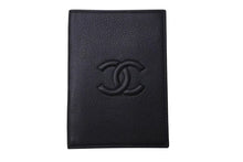 画像をギャラリービューアに読み込む, CHANEL シャネル Caviar Skin Passport case キャビアスキン パスポートケース 18番台 ブラック 美品 中古 4c074496