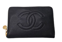 Load image into Gallery viewer, CHANEL シャネル 長財布 ラウンドジップ キャビアスキン ココマーク 4番台 ブラック レディース 美品 中古 4c074505