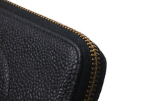Load image into Gallery viewer, CHANEL シャネル 長財布 ラウンドジップ キャビアスキン ココマーク 4番台 ブラック レディース 美品 中古 4c074505