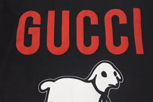 Load image into Gallery viewer, 極美品 GUCCI グッチ グッチラム オーバーサイズ 半袖Tシャツ 565806 XJBTV イタリア製 コットン ブラック レッド M 中古 4c074691