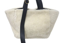 画像をギャラリービューアに読み込む, ADORE アドーア ファー トートバッグ ハンドバッグ ファー レザー ホワイト ブラック ゴールド金具 美品 中古 4c074720