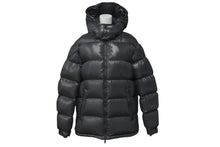 Load image into Gallery viewer, MONCLER モンクレール MONCLER×fragment 1stコラボダウン ダウンジャケット 4032000 サイズ4 グレー ナイロン 美品 中古 4c074760