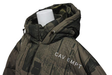 画像をギャラリービューアに読み込む, 極美品 C.E / CAV EMPT シーイー ダウンジャケット パファージャケット CES14JK03 サイズL カーキ ポリエステル 総柄 名作 中古 4c074765