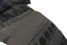 画像をギャラリービューアに読み込む, 極美品 C.E / CAV EMPT シーイー ダウンジャケット パファージャケット CES14JK03 サイズL カーキ ポリエステル 総柄 名作 中古 4c074765