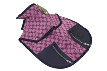 画像をギャラリービューアに読み込む, 新品未使用 GUCCI グッチ ペット トレンチコート 695730 サイズM GGキャンバス レザー ピンク ネイビー ペット用 中古 4c074799