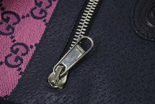 画像をギャラリービューアに読み込む, 新品未使用 GUCCI グッチ ペット トレンチコート 695730 サイズM GGキャンバス レザー ピンク ネイビー ペット用 中古 4c074799