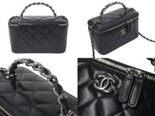 Load image into Gallery viewer, 極美品 CHANEL シャネル チェーンショルダーバッグ 2WAYバニティバッグ ココマーク ランダム番台 ブラック ラムスキン 中古 4c074815