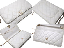 Load image into Gallery viewer, 極美品 CHANEL シャネル マトラッセ チェーンショルダーウォレット シングルフラップ 30番台 キャビアスキン 中古 4c074817