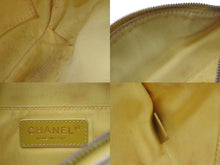 Load image into Gallery viewer, CHANEL シャネル ウエストバッグ 27番台 A57832 ココマーク キルティング ラムスキン イエロー ゴールド金具 良品 中古 4c074819