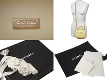 Load image into Gallery viewer, 新品同様 CHANEL シャネル チェーンショルダーバッグ マトラッセ ココマーク バニティ ラムスキン AS3066 中古 4c074824