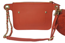 Load image into Gallery viewer, 極美品 CHANEL シャネル マトラッセ キルティング ベルトバッグ 2019 29番台 カーフレザー レッド ゴールド金具 中古 4c074825