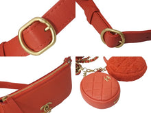 Load image into Gallery viewer, 極美品 CHANEL シャネル マトラッセ キルティング ベルトバッグ 2019 29番台 カーフレザー レッド ゴールド金具 中古 4c074825