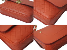 Load image into Gallery viewer, 極美品 CHANEL シャネル マトラッセ キルティング ベルトバッグ 2019 29番台 カーフレザー レッド ゴールド金具 中古 4c074825