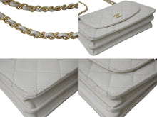 Load image into Gallery viewer, CHANEL シャネル チェーンウォレット ショルダーバッグ ココマーク ホワイト ラムスキン ランダム番台 ゴールド金具 美品 中古 4c074826