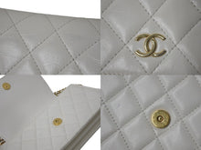 Load image into Gallery viewer, CHANEL シャネル チェーンウォレット ショルダーバッグ ココマーク ホワイト ラムスキン ランダム番台 ゴールド金具 美品 中古 4c074826