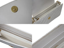 Load image into Gallery viewer, CHANEL シャネル チェーンウォレット ショルダーバッグ ココマーク ホワイト ラムスキン ランダム番台 ゴールド金具 美品 中古 4c074826