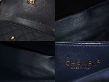 Load image into Gallery viewer, 新品同様 CHANEL シャネル ココハンドルXXS 2WAYハンドバッグ 31番台 AS2215 エイジドカーフ ネイビー 中古 4c074832