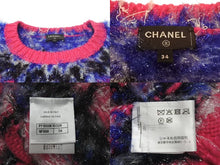 Load image into Gallery viewer, CHANEL シャネル モールニット カシミヤセーター P71555K10324 サイズ34 ココマーク プレート ラインストーン ピンク 美品 中古 4c074849