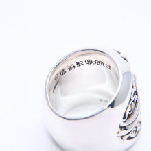 画像をギャラリービューアに読み込む, 極美品 CHROME HEARTS クロムハーツ CLASSIC OVAL CROSS クラシック オーバルクロスリング 重量40.26g サイズ14号 シルバー925 中古 4a004521