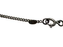 Load image into Gallery viewer, 極美品 CHANEL シャネル 両面ココマーク ネックレス アクセサリー 07v刻印 メタル シルバー アイボリー 中古 4c074883