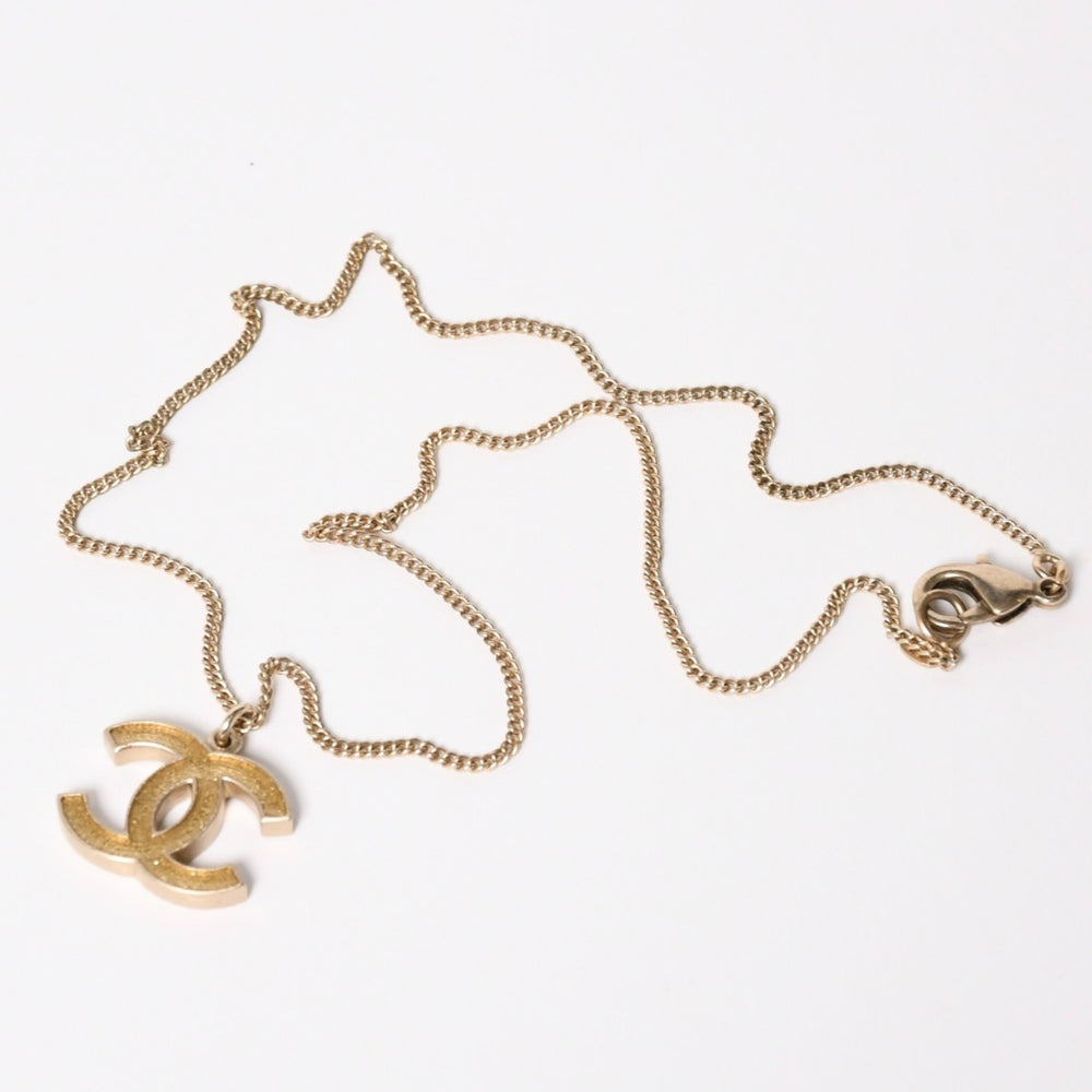極美品 CHANEL シャネル ネックレス ココマーク ゴールドラメ ゴールド 重量約7.65g 07A刻印 中古 4c073903