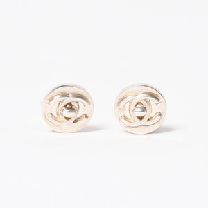 CHANEL シャネル ココマーク イヤリング アクセサリー 重量約6.12g 97A刻印 ボタン メタル シルバー 両耳用 美品 中古 4a003125