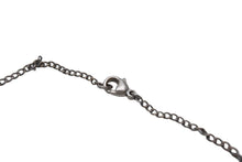 Load image into Gallery viewer, CHANEL シャネル ネックレス ココマーク アクセサリー 05A刻印 フランス製 メタル シルバー ブラック 美品 中古 4c074907
