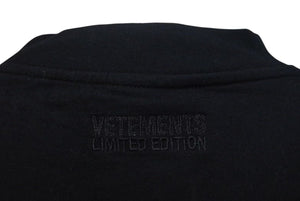 極美品 VETEMENTS ヴェトモン X-Large Logo Tee X-LARGEロゴ 半袖Tシャツ UE63TR860B サイズO ブラック 刺繍 中古 4c074972