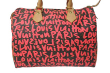 Load image into Gallery viewer, 極美品 LOUIS VUITTON ルイヴィトン モノグラム グラフィティ スピーディ30 ハンドバッグ M93704 ピンク PVC ヌメ革 中古 4c075058
