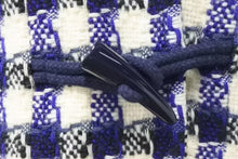 Load image into Gallery viewer, CHANEL シャネル ダッフルコート P29308V19352 サイズ38 ココマーク フード付き チェック柄 ブルー ブラック ホワイト 美品 中古 4c075094