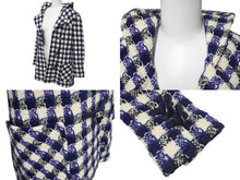 Load image into Gallery viewer, CHANEL シャネル ダッフルコート P29308V19352 サイズ38 ココマーク フード付き チェック柄 ブルー ブラック ホワイト 美品 中古 4c075094