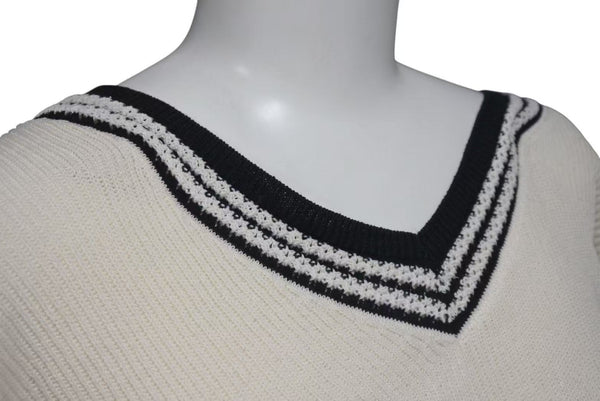 Very Good Condition CHANEL Childen Knit Sweater P60639K46411 Size 34 Here Mark V Neck Beige Black Used 4c075095