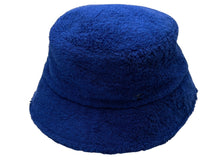 Load image into Gallery viewer, 極美品 CHANEL シャネル バケットハット ココマーク ロゴ WS4847 パイル地 サイズL ブルー 中古 4c075097