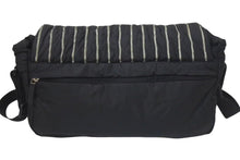 Load image into Gallery viewer, 極美品 CHANEL シャネル スポーツライン ココマーク ロゴ刺繍 ナイロン ショルダーバッグ メッセンジャーバッグ A32807 10番台 中古 4c075112